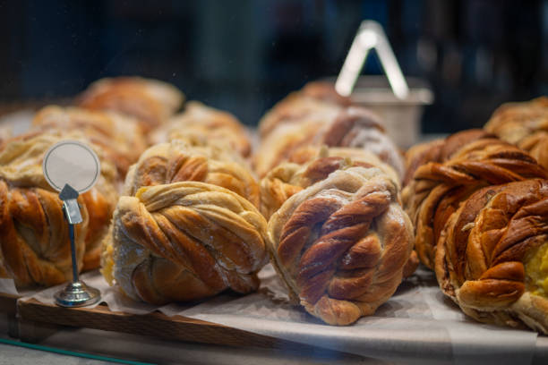 istock Fresh buns at bakery shop 1266163046