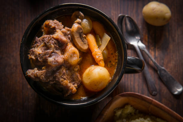 south african oxtail stew - fingerling imagens e fotografias de stock