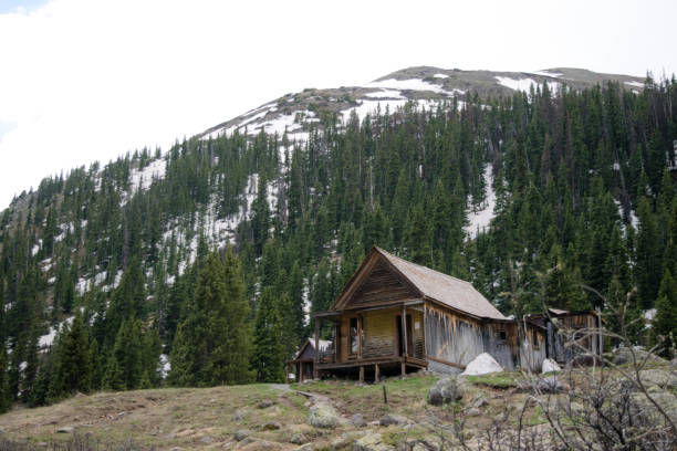 istock Old Cabin in Rocky Mountains 1266203845