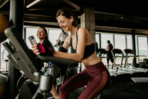 istock Gym Friends 1266223970