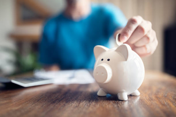 piggy bank savings - investment imagens e fotografias de stock