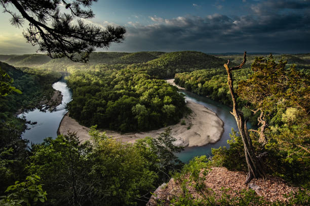 The Oxbow Red Bluff Overlook above the Buffalo National River arkansas stock pictures, royalty-free photos & images