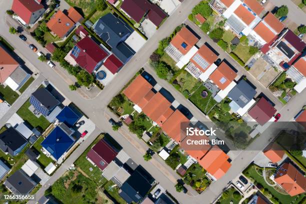 Häuser Luftbild Stockfoto und mehr Bilder von Ansicht von oben - Ansicht von oben, Architektur, Außenaufnahme von Gebäuden