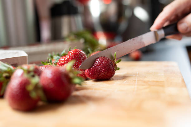 istock strawberry divorce fruit 1266399833