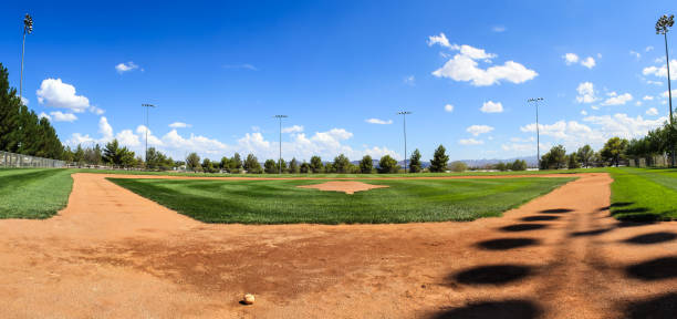 조용한 야구장 - field baseball grass sky 뉴스 사진 이미지