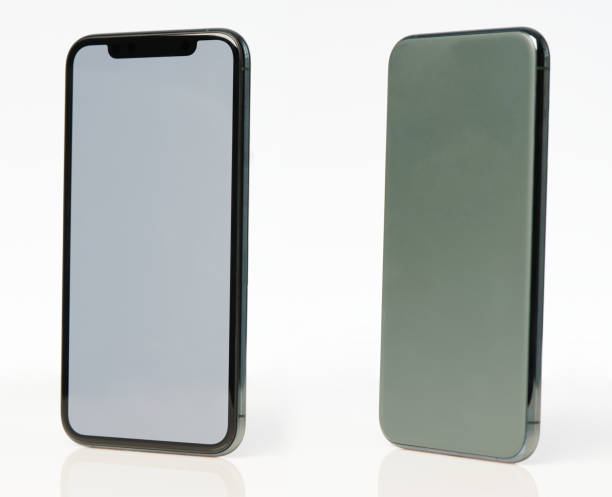 istock Isometric view of gray smartphone 1266481132