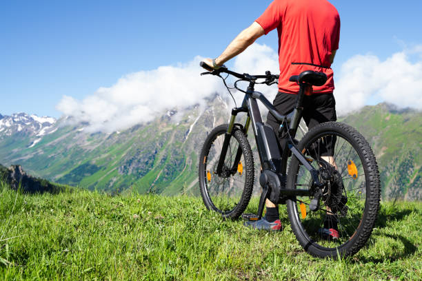 rower elektryczny w austrii - mountain freedom european alps austria zdjęcia i obrazy z banku zdjęć
