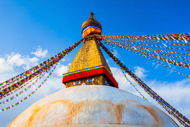 boudhanath great stupa in kathmandu, nepal - bodnath stupa stock-fotos und bilder