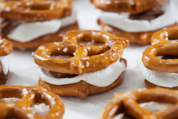 istock Bite Size Pretzel Smores 1266644303