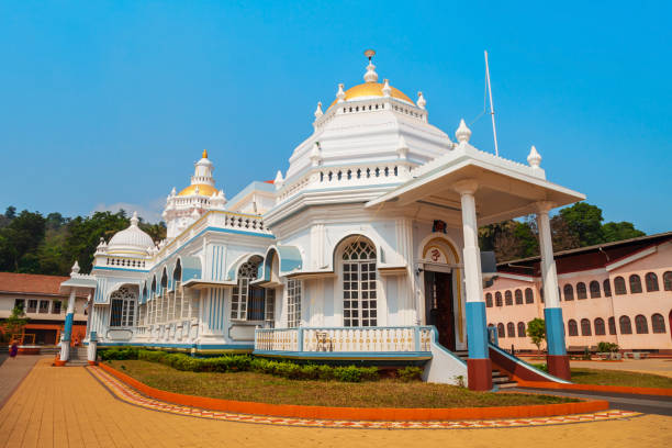 폰다의 슈리 만게시 사원 - india goa temple indian culture 뉴스 사진 이미지