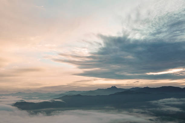 istock Sea of ​​clouds 1266697977