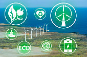 reihen-von-offshore-windkraftanlagen-auf-einem-bauernhof-in-landwirtschaftlichen-feldern.jpg?b=1&s=170x170&k=20&c=1lYcPonFkyyjbELVsrj1uNm9SFP_BdBRtZWpMaeSlvU=
