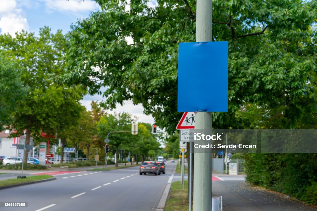 Writable Sign Writable Empty Road Sign Stock Photo - Download Image Now - Blue, City ...