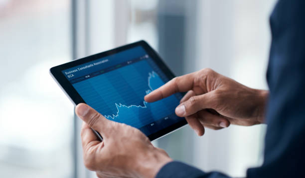 istock Supporting financial analysis with the smartest of apps 1266865850