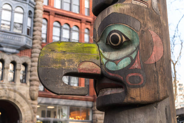 Pioneer Square Totem pole in pioneer square park. seattle photos stock pictures, royalty-free photos & images