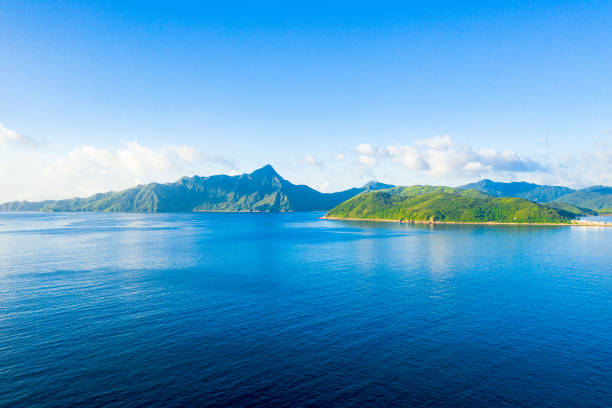 geoparque global de hong kong de china. distrito sai kung. - clear sky hong kong island hong kong china fotografías e imágenes de stock