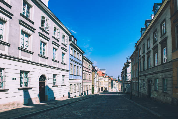 istock Warsaw center streer 1266939112