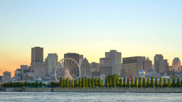 골든 아워, 캐나다 몬트리올, 퀘벡, 퀘벡 에서 몬트리올 의 도시 보기 - montreal harbor old commercial dock 뉴스 사진 이미지