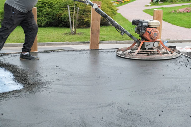 istock builders poured concrete at the construction site 1267115495