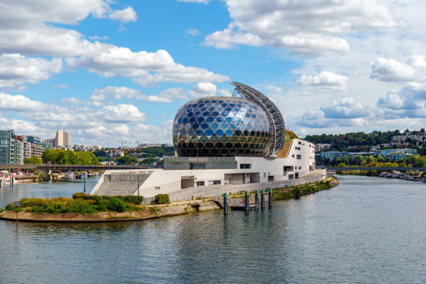 la seine musicale, ou cidade da música, em ile seguin, oeste de paris - frança - seine net fotos - fotografias e filmes do acervo