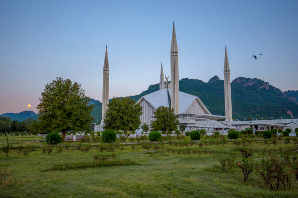 istock Faisal Mosque Islamabad Pakistan 1267132772