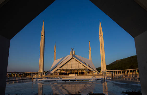 istock Faisal Mosque Islamabad Pakistan 1267134701