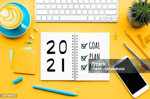2021 New Year Goalplanaction Text On Notepad With Office Accessoriesbusiness Managementinspiration Concepts Stock Photo - Download Image Now