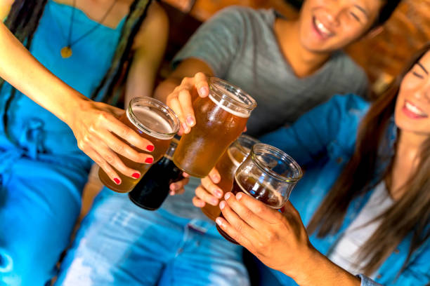 istock A group of friends toasting in a pub 1267188588
