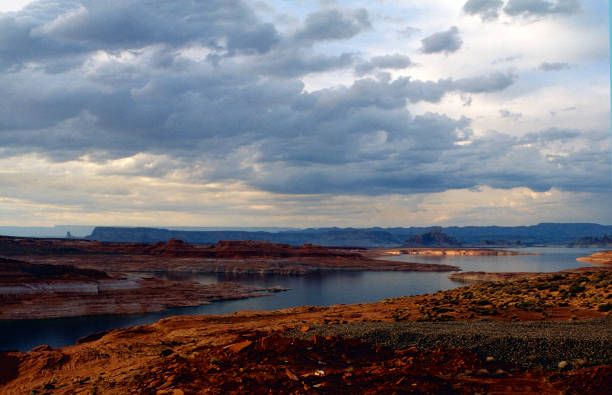istock Lake Powell on a Cloudy Day  -3 1267201930