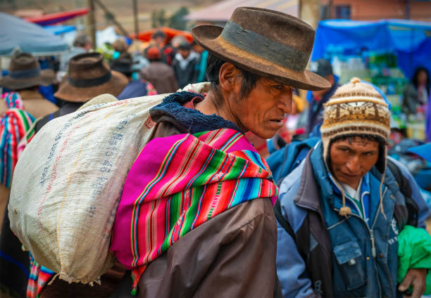 타라부코 원주민 남자 초상화, 볼리비아 - bolivian culture 뉴스 사진 이미지