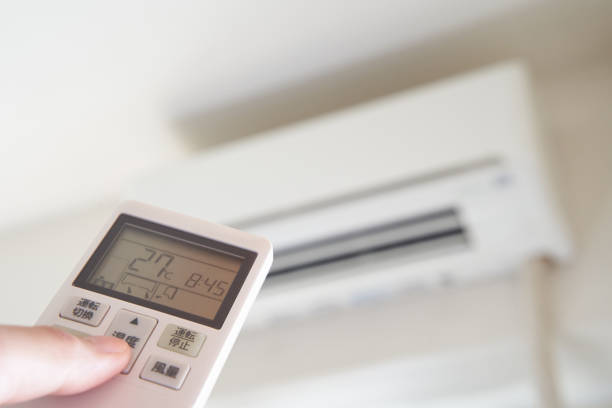 istock Image of setting up a Japanese air conditioner with a remote control 1267238958
