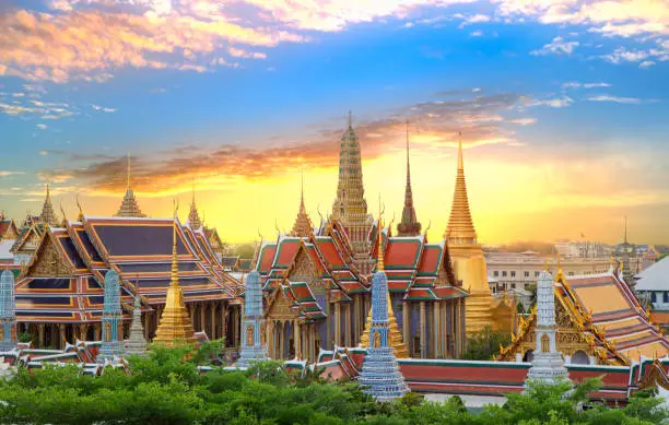 The beautiful of Wat Phra Kaew or Wat Phra Si Rattana Satsadaram,This is an important buddhist temple and for conducting important royal ceremonies of the King,It is a place famous tourist destination