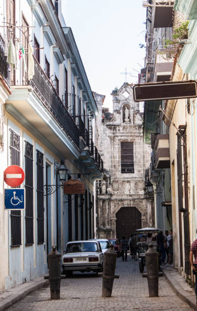 istock Street in Old Havana 1267326167
