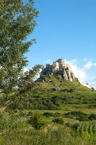 fortress view from the foot of the mountain - gotic imagens e fotografias de stock