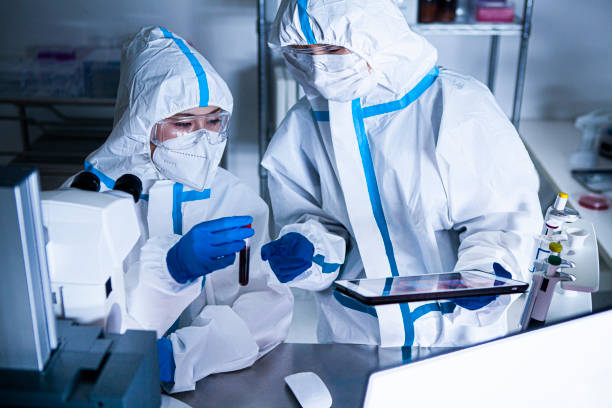 istock Female researchers analyzing the new coronavirus 1267476377