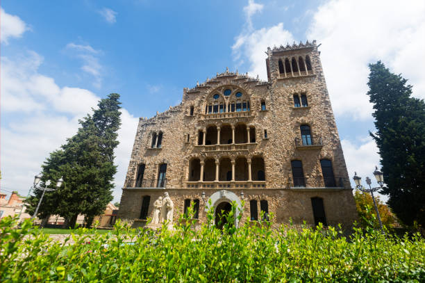 azyl świętego chrystusa, igualada - castle catalonia spain majestic zdjęcia i obrazy z banku zdjęć