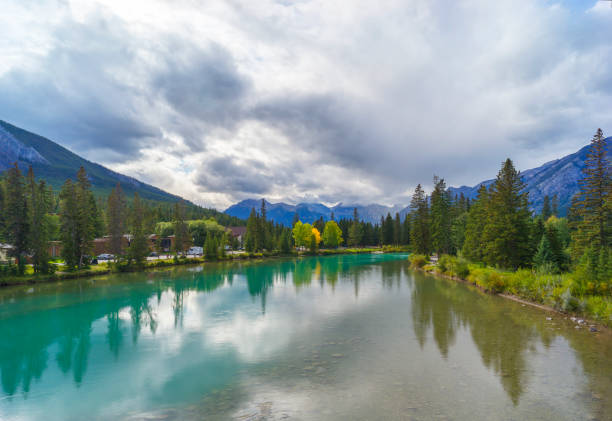 istock Autumn in Banff 1267573971