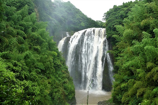 Ryumondaki (Ryumon Falls: Longmen Falls) is one of the 100 famous waterfalls in Japan (100 waterfalls in Japan: Taki hyakusen).