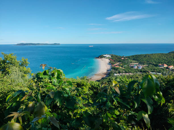 istock view of the sea from the beach 1267692402