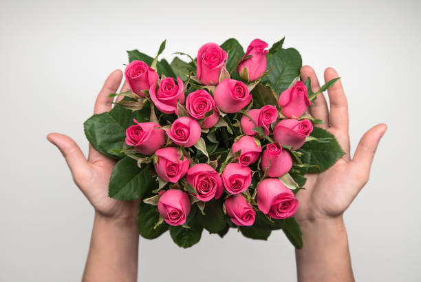 istock Bouquet of pink roses 1267695700