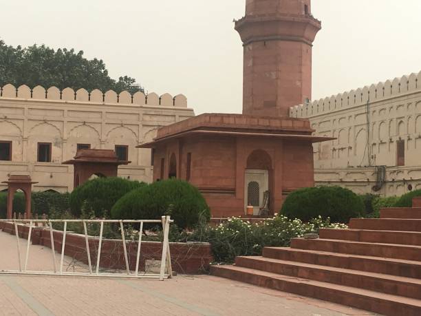 istock Allama Iqbal's Tomb 1267930742