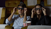 mann-und-frau-im-kino-sehen-einen-3d-film.jpg?b=1&s=170x170&k=20&c=UCeM3RoZl1oG6aLjREXFw3l3nkUI7hYWvw9aAgkoUr8=