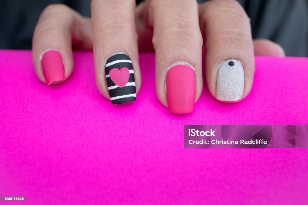 Hot Pink Heart Nail Art Design Stock Photo - Download Image Now - Manicure,  Striped, Acrylic Painting - iStock