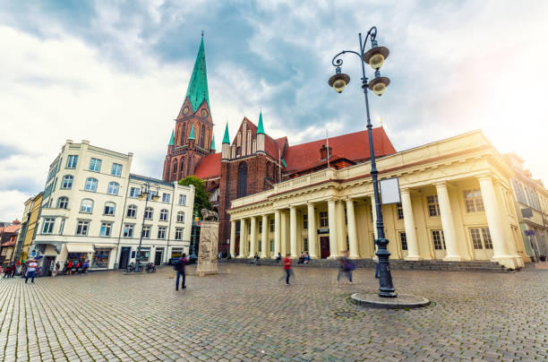 istock Schwerin old town market square 1268201546