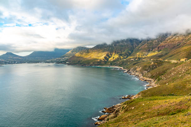 chapman's peak drive near cape town in south africa - south africa road cape town the garden route imagens e fotografias de stock