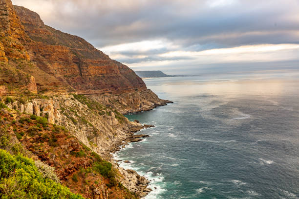 chapman's peak drive near cape town in south africa - south africa road cape town the garden route imagens e fotografias de stock