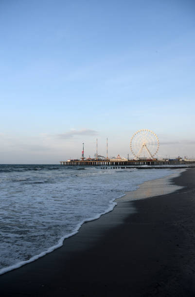 boardwalk - atlantic city gambling new jersey built structure imagens e fotografias de stock