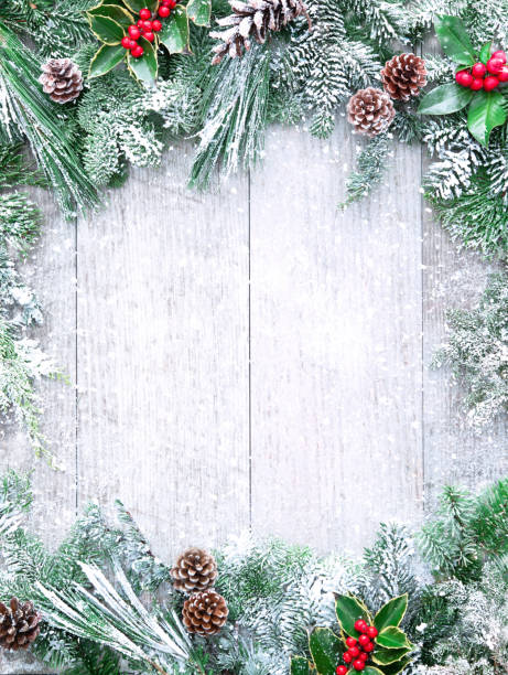 рождественский и новогодний фон с еловыми ветвями - ве ртикальный фотографии стоковые фото и изображения