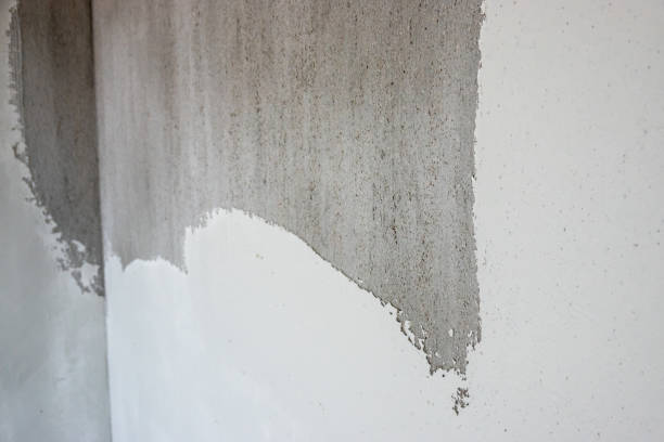 istock putty powder on the wall with nylon mesh net 1268593386