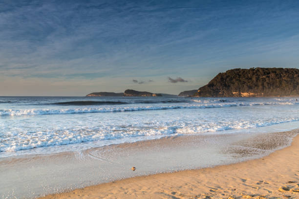 istock Light High Cloud Sunrise Seascape 1268610809
